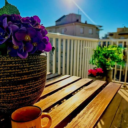 Sunrisemare Vacational Studio Росас Экстерьер фото